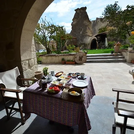Queen's Cave Cappadocia 2*