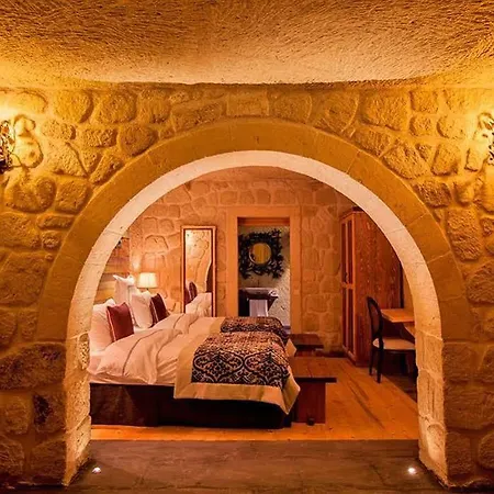 Queen's Cave Cappadocia 2*