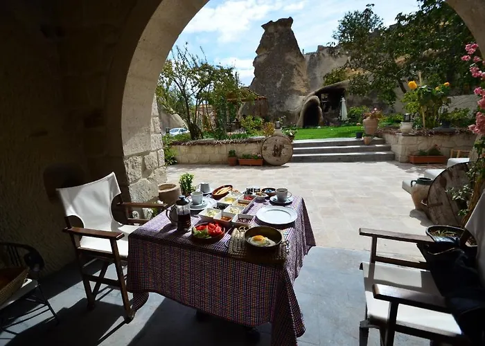 Queen's Cave Cappadocia 2*